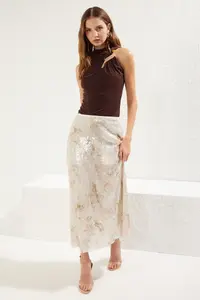 TRENDYOLMİLLA Brown Knitting with accessories Bodysuit .D.00009 - Image 3
