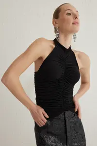 TRENDYOLMİLLA Black Drape Detailed Knitting Bustier - Image 3