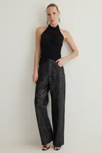 TRENDYOLMİLLA Black Drape Detailed Knitting Bustier - Image 4