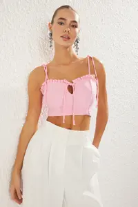 TRENDYOLMİLLA Pink Binding Detailed Frilly Crop Weaving Bustier - Image 3