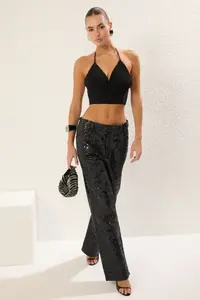 TRENDYOLMİLLA Black V-neck Weaving Bustier - Image 3