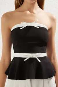 TRENDYOLMİLLA Black-White Strapless Bow Detailed Weaving Bustier - Image 3