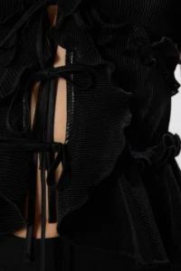 TRENDYOLMİLLA Black Frilly pleated Knitting Blouse - Image 4