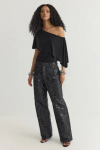 TRENDYOLMİLLA Black Asymmetric Pelerin Yaka Knitting Blouse