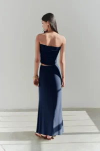 TRENDYOLMİLLA Navy Blue Accessory Detailed Strapless Knitting Chic Blouse - Image 3