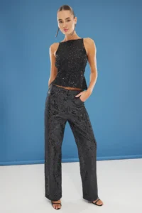 TRENDYOLMİLLA Black Back Detailed shiny Sequin Knitting Blouse - Image 2