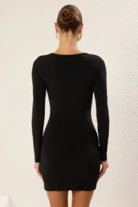 TRENDYOLMİLLA Black Body-Fitting Knitting Short Chic her dress - Image 5