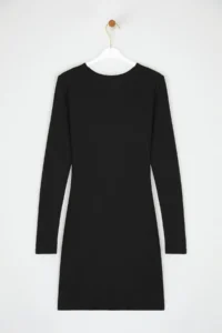 TRENDYOLMİLLA Black Body-Fitting Knitting Short Chic her dress - Image 6