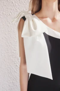 TRENDYOLMİLLA Black-White Bow Detailed Evening Gown Night Graduation Dress - Image 3