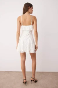 TRENDYOLMİLLA White A Cut Godeli Lined Sleeveless Mini Chic Dress - Image 4