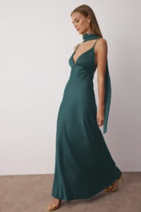 TRENDYOLMİLLA Petrol Blue Blue Blue Shawl Detailed Satin Weaving Maxi Evening Gown Gece Graduation Dress