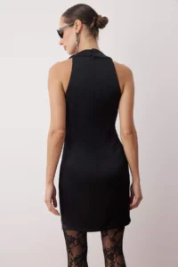 TRENDYOLMİLLA Black Off-Shoulder Neck Satin Mini Weaving her dress - Image 4