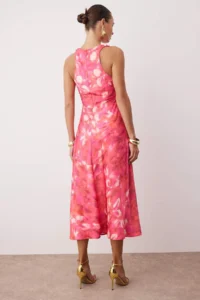 TRENDYOLMİLLA Pink-Multicolored Abstract Satin Midi Unlined Dress - Image 4