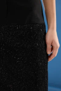 TRENDYOLMiLLA Black Sequin Detailed Midi Weaving Chic Skirt - Image 4