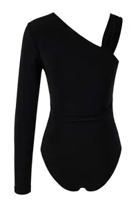 TRENDYOLMİLLA Limited Edition Black Accessory Detailed Asymmetric Yaka Knitting Party Bodysuit .D.00001 - Image 6