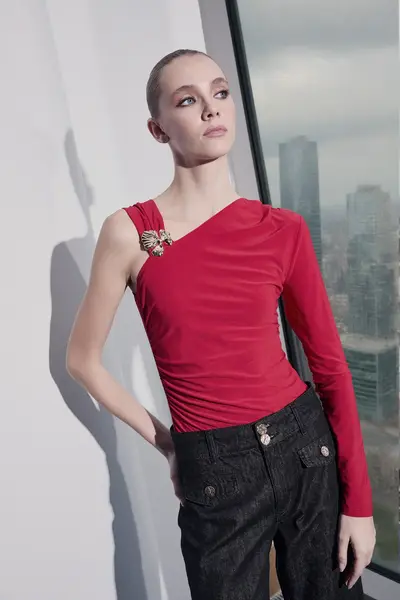 TPRSS26BD00001-RED_1