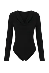 TRENDYOLMİLLA Black Black Off-Shoulder Neck padded Knitting Party Bodysuit .D.00004