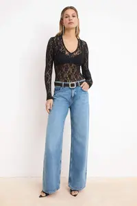 TRENDYOLMİLLA Black Stone Lace V-neck Unlined Party Bodysuit .D.00005 - Image 2