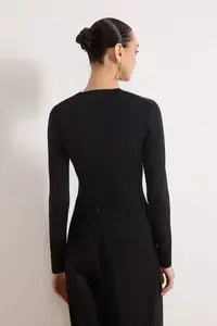 TRENDYOLMİLLA Black Accessory and Drape Detailed Deep V-neck Knitting Bodysuit .D.00009 - Image 4