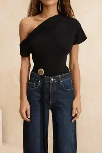 TRENDYOLMİLLA Black Asymmetric Yaka Accessory Detailed Party Blouse .D.00013 - Image 3