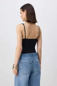 TRENDYOLMİLLA Black Lace Detailed Low-cut back Knitting Sandy Bodysuit .D.00015 - Image 4