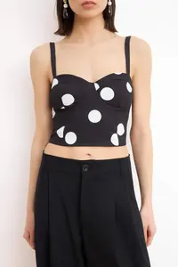 TRENDYOLMİLLA Black Polka Dot Heart Yaka Weaving Finike Bustier - Image 3
