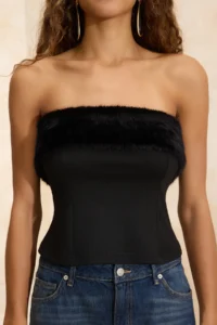 TRENDYOLMİLLA Black Fur Detailed Strapless Party Blouse - Image 3