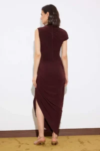 TRENDYOLMİLLA Brown Accessory Detailed Midi Lined Dress - Image 5