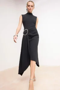 TRENDYOLMİLLA Black Accessory Detailed Weaving Midi Dress - Image 2