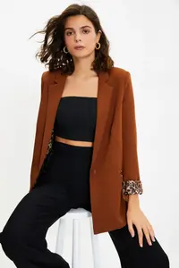 TRENDYOLMİLLA Brown Regular Lining Detailed Weaving Blazer Jacket - Image 4