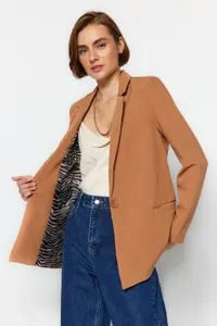 TRENDYOLMİLLA Camel Regular Lining Detailed Weaving Blazer Jacket - Image 2