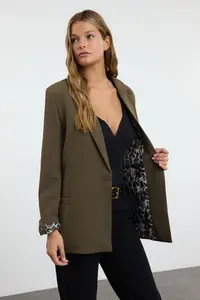 TRENDYOLMİLLA Dark Khaki Regular Lining Detailed Weaving Blazer Jacket - Image 2