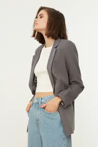 TRENDYOLMİLLA Gray Regular Lining Detailed Weaving Blazer Jacket - Image 7