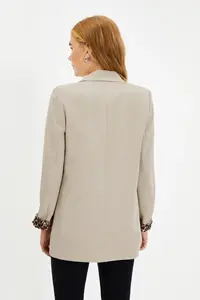 TRENDYOLMİLLA Stone Regular Lining Detailed Weaving Blazer Jacket - Image 5