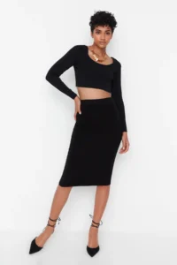 TRENDYOLMİLLA Black Midi Pen Knitwear Skirt - Image 2