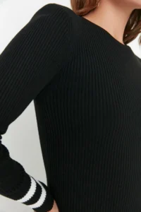 TRENDYOLMİLLA Black Mini Knitwear Skirt Ucu Striped Dress - Image 3