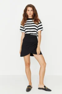 TRENDYOLMiLLA Black Front Gather Detailed Double breasted Mini Size Weaving Skirt - Image 2
