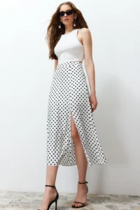 TRENDYOLMiLLA Ecru Polka Dot Slit Detailed Viscose Midi Weaving Skirt - Image 4