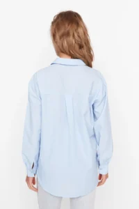 TRENDYOLMİLLA Mavi Loose Fit Cotton Weaving Shirt - Image 10
