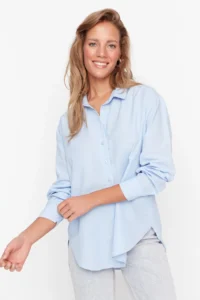 TRENDYOLMİLLA Mavi Loose Fit Cotton Weaving Shirt - Image 8