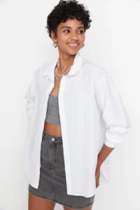 TRENDYOLMİLLA White Loose Fit Cotton Weaving Shirt - Image 2