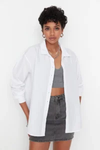 TRENDYOLMİLLA White Loose Fit Cotton Weaving Shirt - Image 3