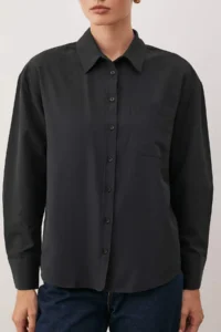 TRENDYOLMİLLA Black Tek with pocket Boyfriend/Wide Pattern Cotton Weaving Shirt - Image 3