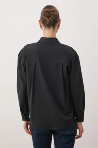 TRENDYOLMİLLA Black Tek with pocket Boyfriend/Wide Pattern Cotton Weaving Shirt - Image 4