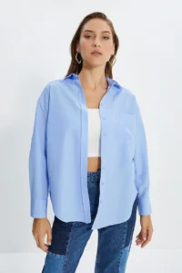 TRENDYOLMİLLA Mavi Tek with pocket Boyfriend/Wide Pattern Cotton Weaving Shirt - Image 2