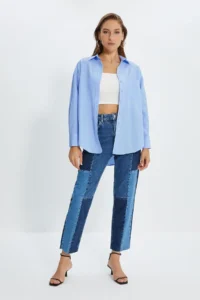 TRENDYOLMİLLA Mavi Tek with pocket Boyfriend/Wide Pattern Cotton Weaving Shirt - Image 4