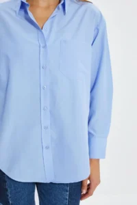 TRENDYOLMİLLA Mavi Tek with pocket Boyfriend/Wide Pattern Cotton Weaving Shirt - Image 5