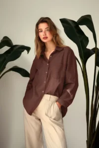 TRENDYOLMİLLA Brown Tek with pocket Boyfriend/Wide Pattern Cotton Weaving Shirt - Image 4