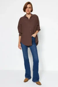 TRENDYOLMİLLA Brown Tek with pocket Boyfriend/Wide Pattern Cotton Weaving Shirt - Image 6