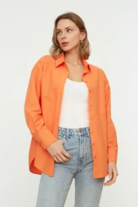 TRENDYOLMİLLA Orange Tek with pocket Boyfriend/Wide Pattern Cotton Weaving Shirt - Image 2
